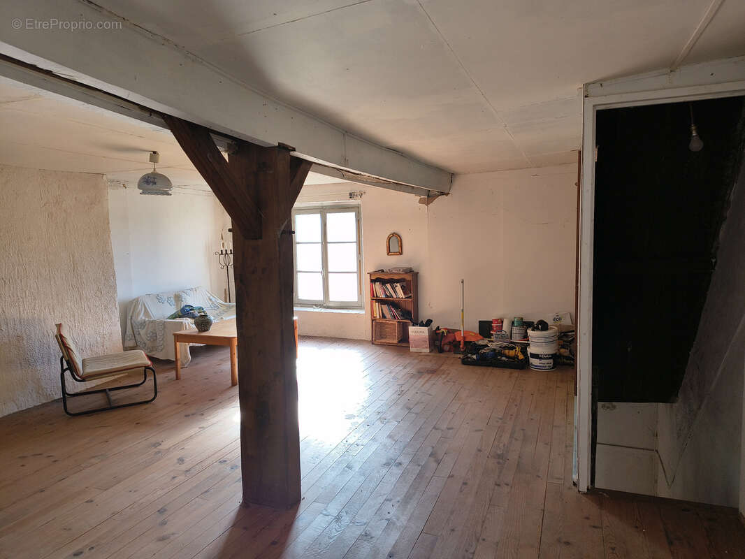 Maison à MOUHET