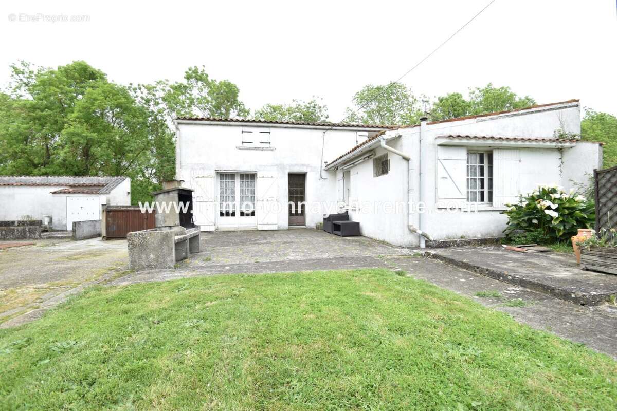 Maison à TONNAY-CHARENTE