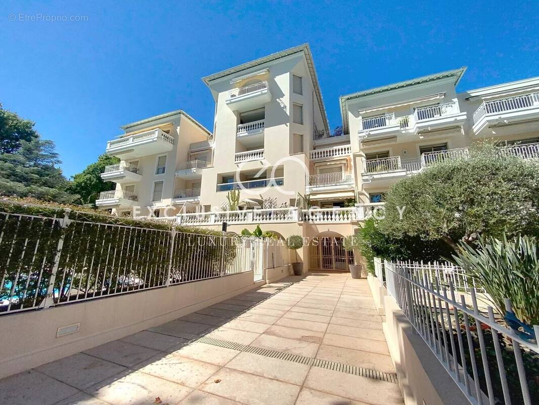 Appartement à LE CANNET