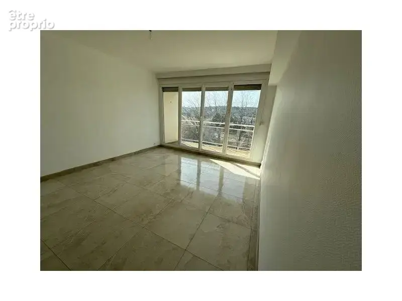 Appartement à SENS