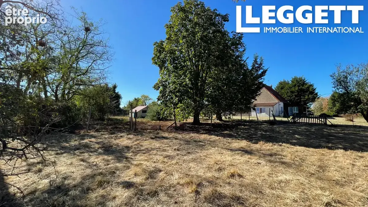 Grande maison de village de 5 chambres avec terrain, nombreuses dépendances et allée privée - photo 2