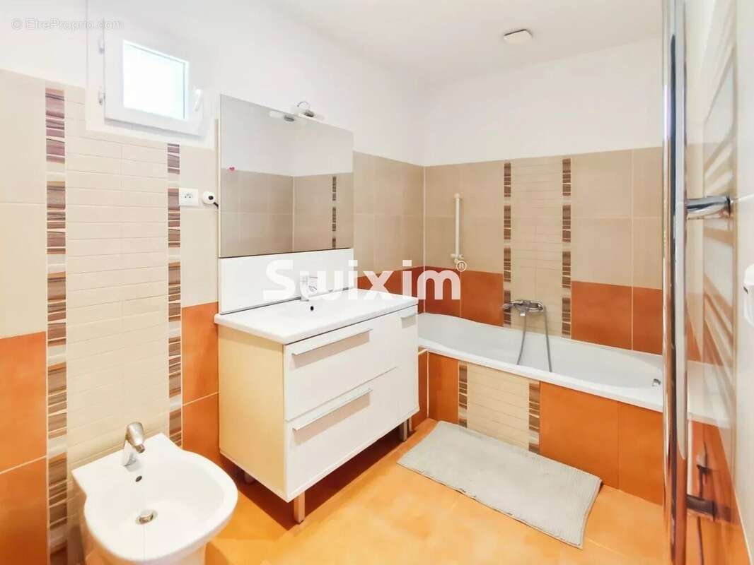 Maison à SAINT-MARTIN-D'ARDECHE