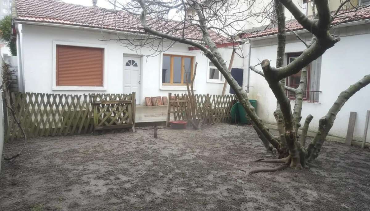 Maison à SAINT-DENIS
