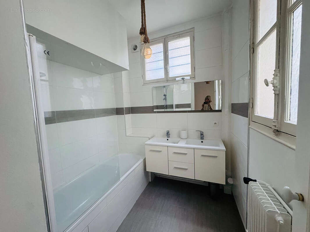 Appartement à PARIS-15E