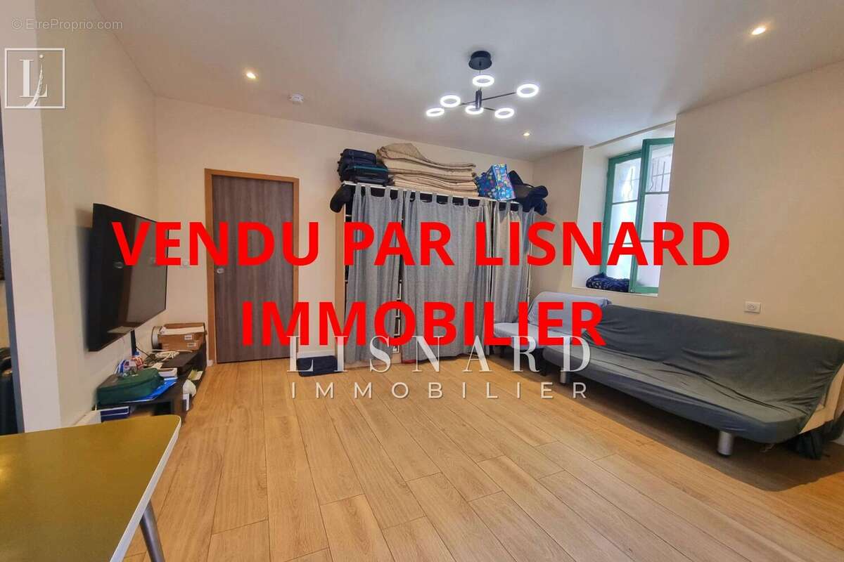 Appartement à VALLAURIS