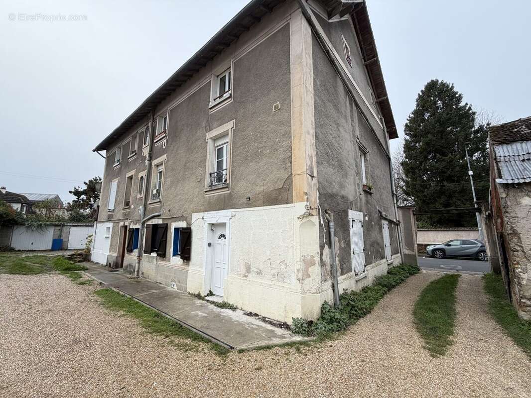 Appartement à SAINT-GERMAIN-SUR-MORIN
