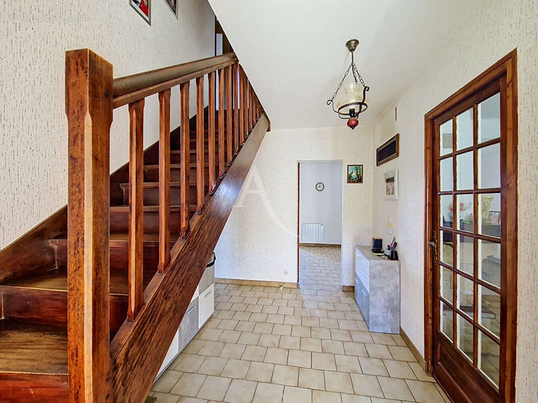Maison à AMBILLOU-CHATEAU