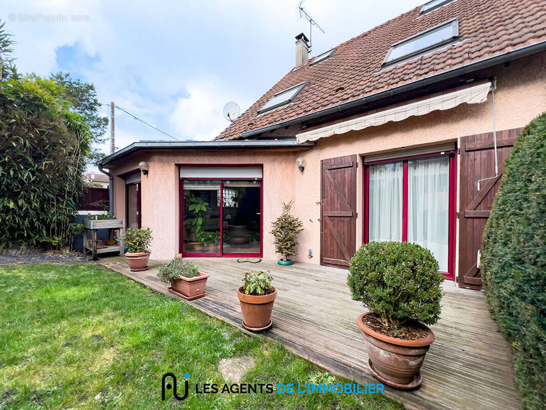 Maison à NANTERRE