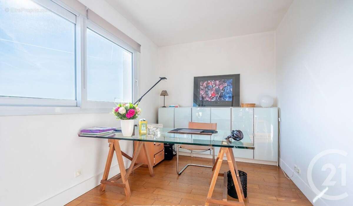 Appartement 152 m² à Fontenay-Sous-Bois  - photo 9