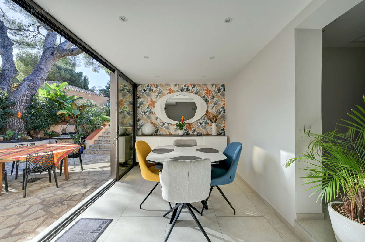 Appartement à SANARY-SUR-MER