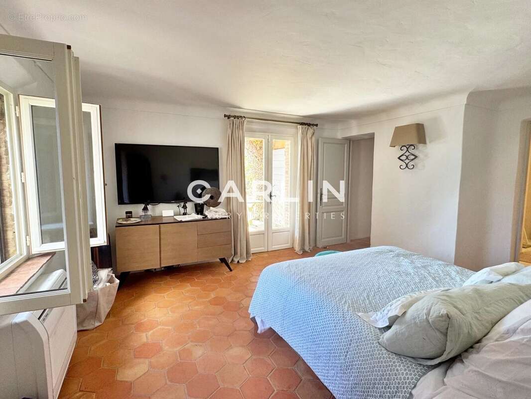 Maison à LA GARDE-FREINET