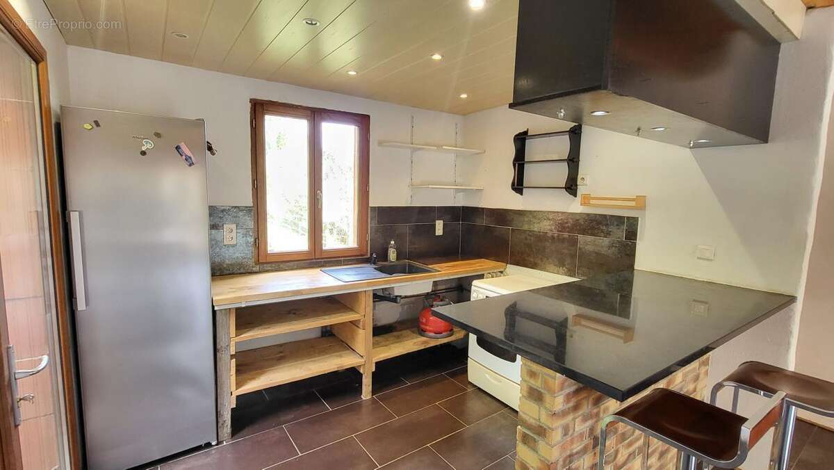 Maison à SAINT-MELANY