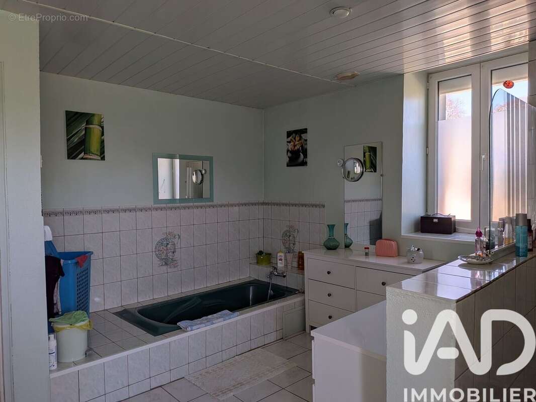 Photo 8 - Maison à LA PORCHERIE