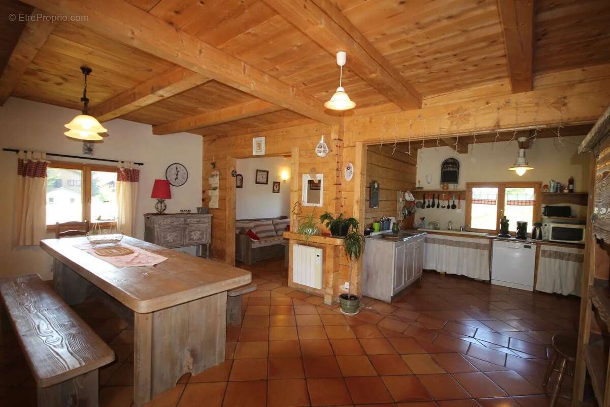 Maison à SAINT-PIERRE-DELS-FORCATS