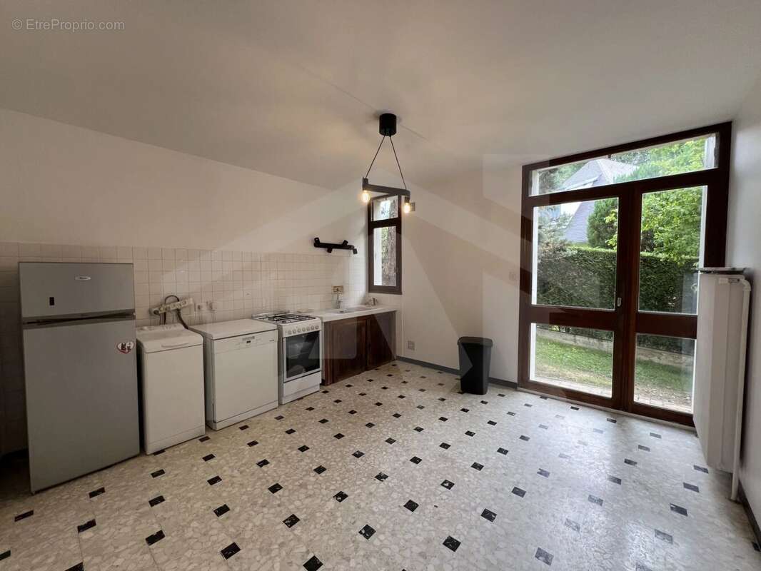 Maison à MEYLAN
