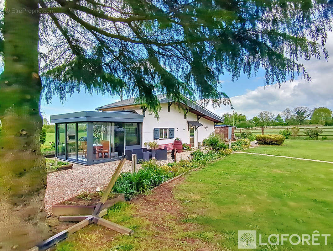 Maison à BEAUFOUR-DRUVAL