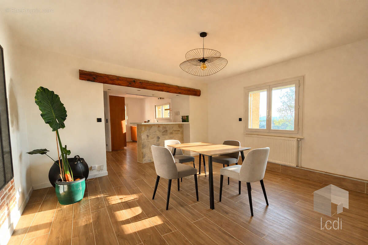 SAVASSE, maison en pierre de 165 m2 - photo 8