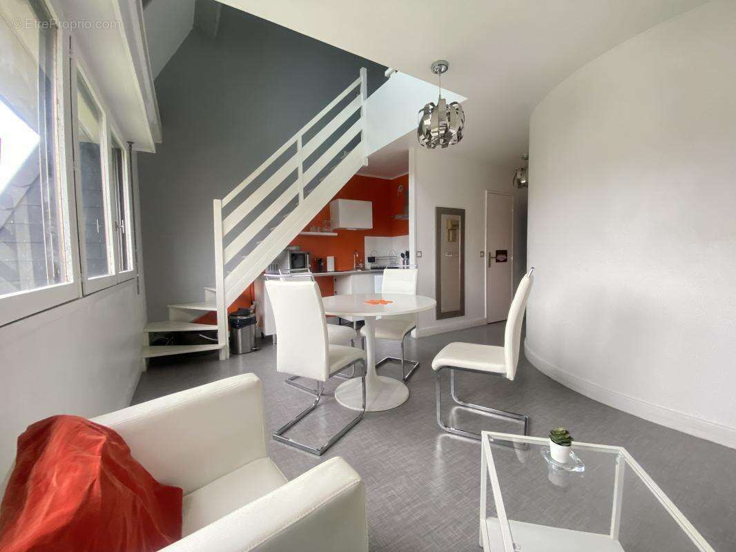 Appartement à TROUVILLE-SUR-MER