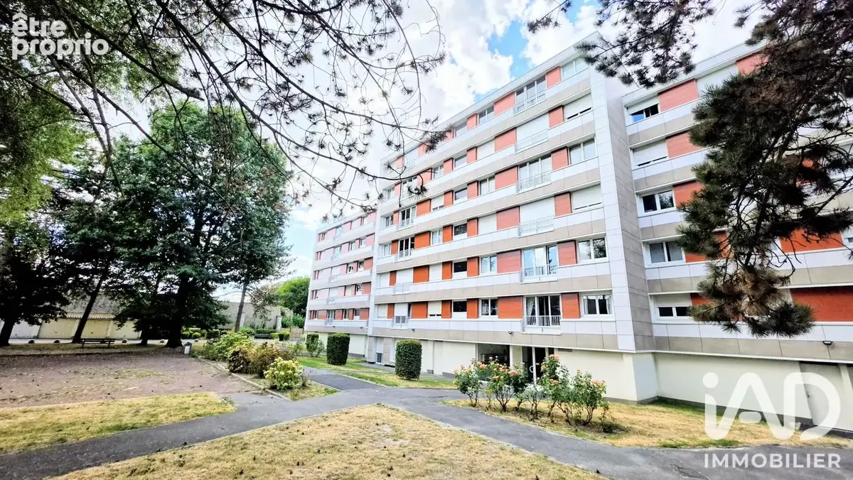 Photo 1 - Appartement à LAMBERSART