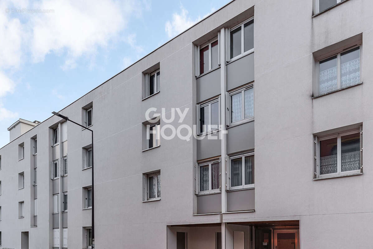 Appartement à IVRY-SUR-SEINE