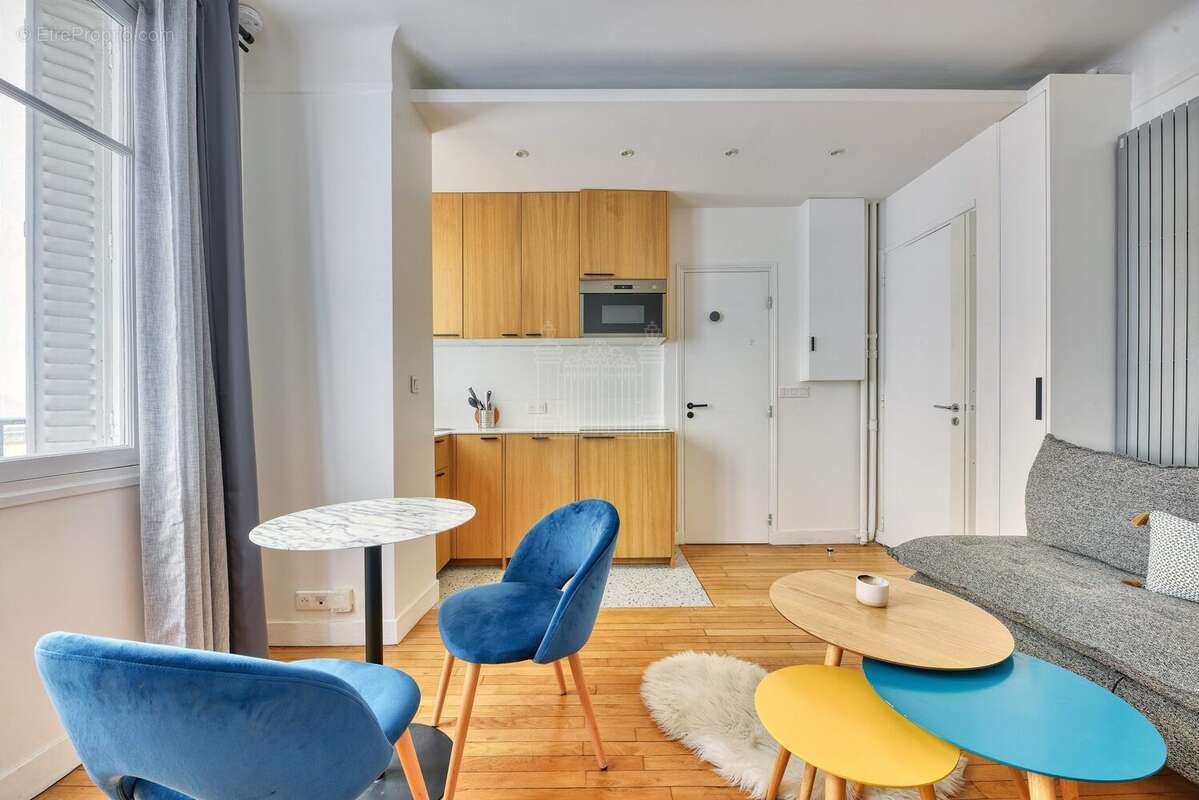 Appartement à PARIS-7E