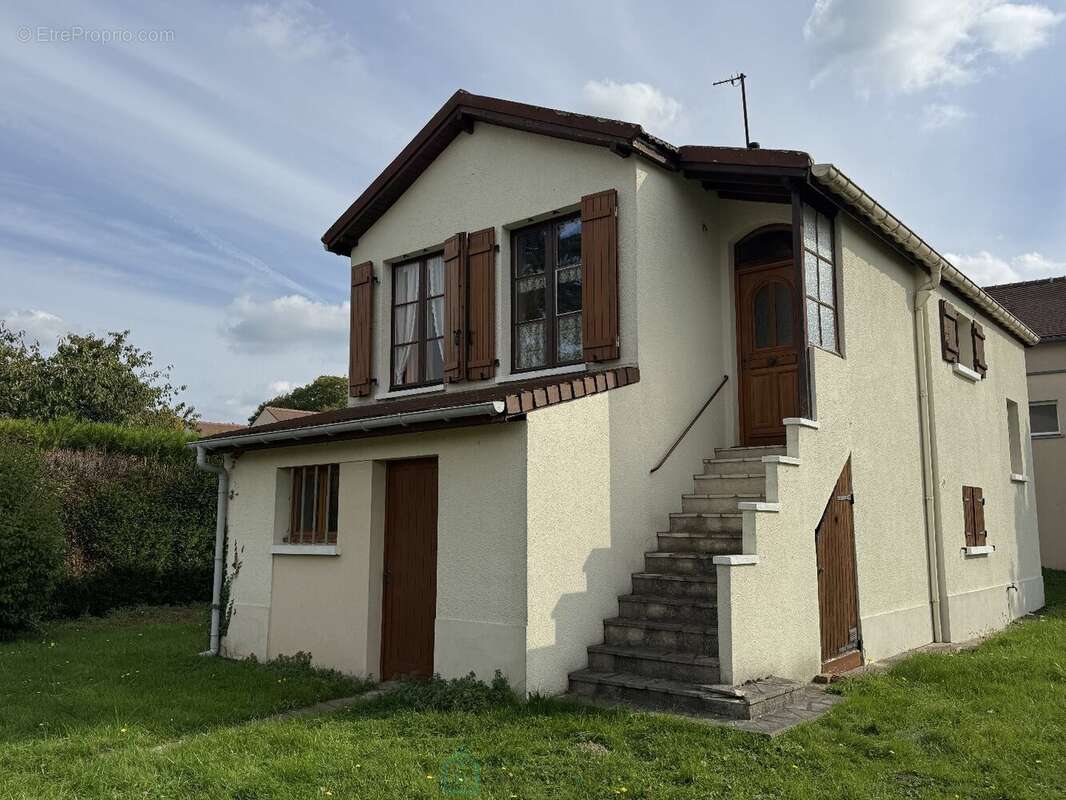 Maison à VETHEUIL