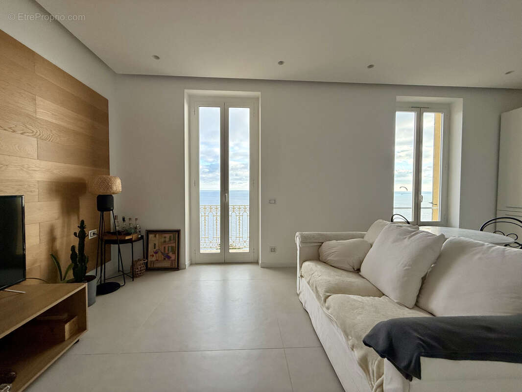 Appartement à ROQUEBRUNE-CAP-MARTIN