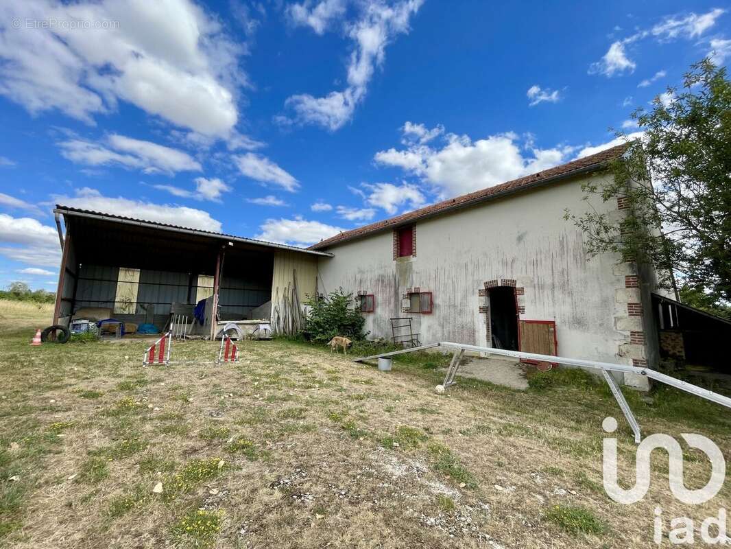 Photo 3 - Maison à PARASSY