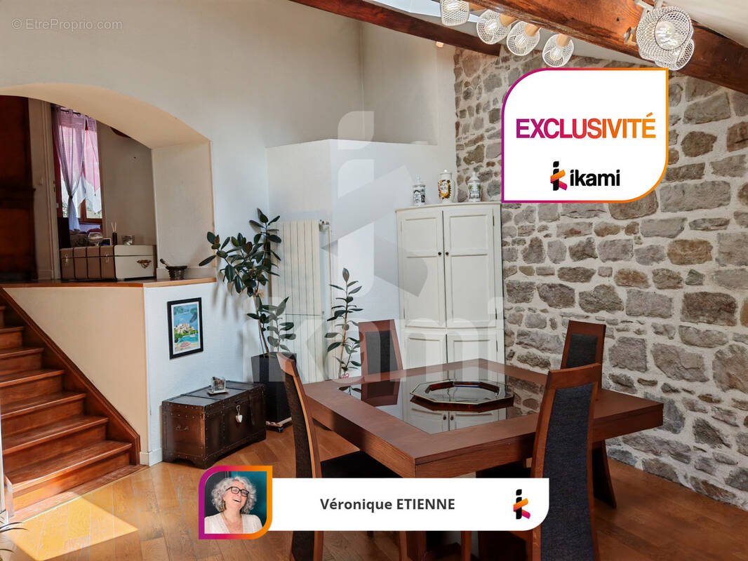 Appartement à SAINT-ETIENNE
