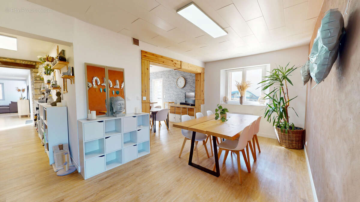 Maison à PONTAILLER-SUR-SAONE