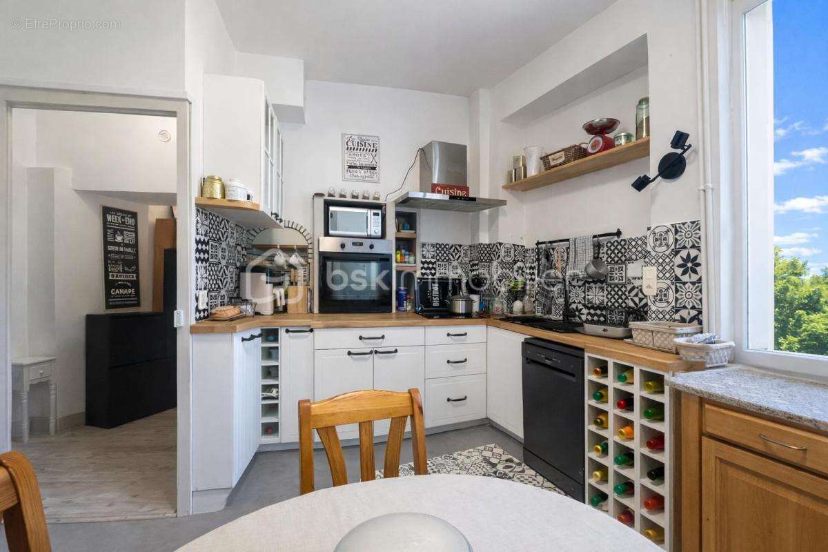 Appartement à CHARNAY-LES-MACON