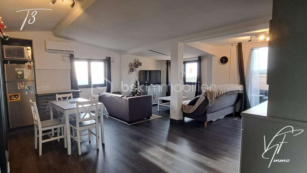 Maison à LE CASTELLET