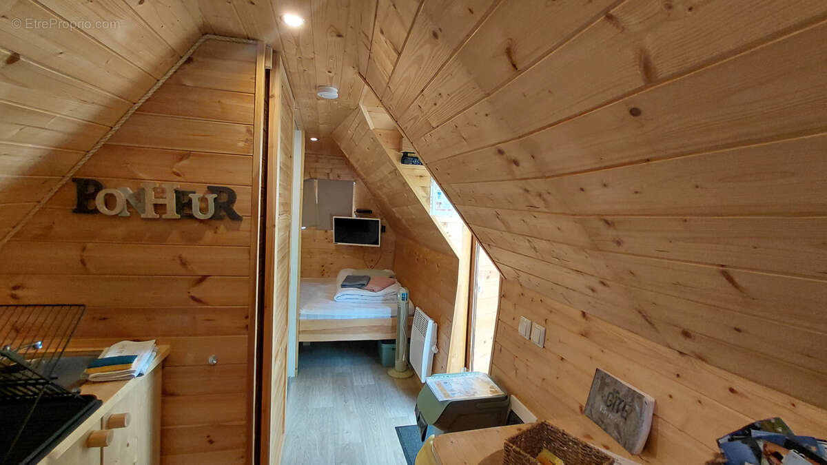 Ensemble de logements atypiques à Loray pour résidence principale ou location - photo 18