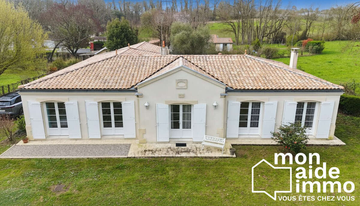 Maison à YVRAC
