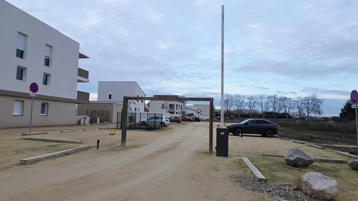 Parking à MARSILLARGUES