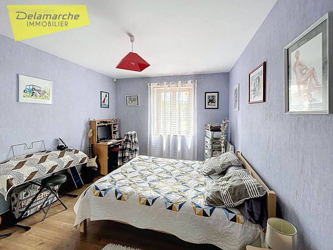 Maison à SAINT-JEAN-DES-CHAMPS