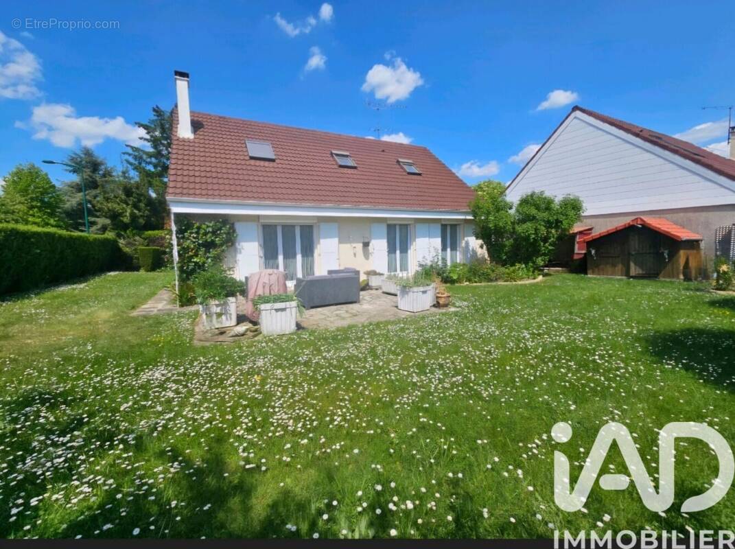 Photo 1 - Maison à LES ESSARTS-LE-ROI