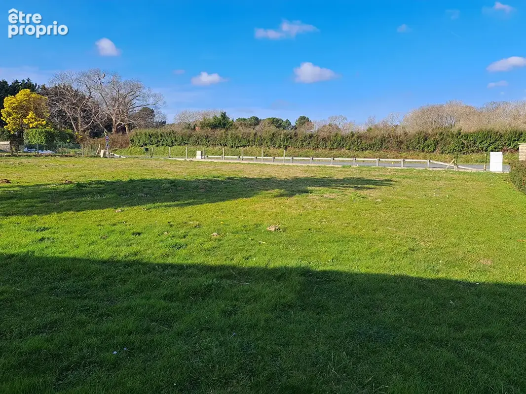 Photo Terrain à Saint-Martin-De-Seignanx au prix de 215 000€