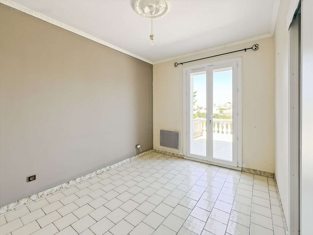 Maison à SAUSSET-LES-PINS