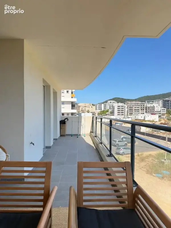 A vendre appartement t3 recent avec terrasse et garage deja loue a ajaccio - photo 11
