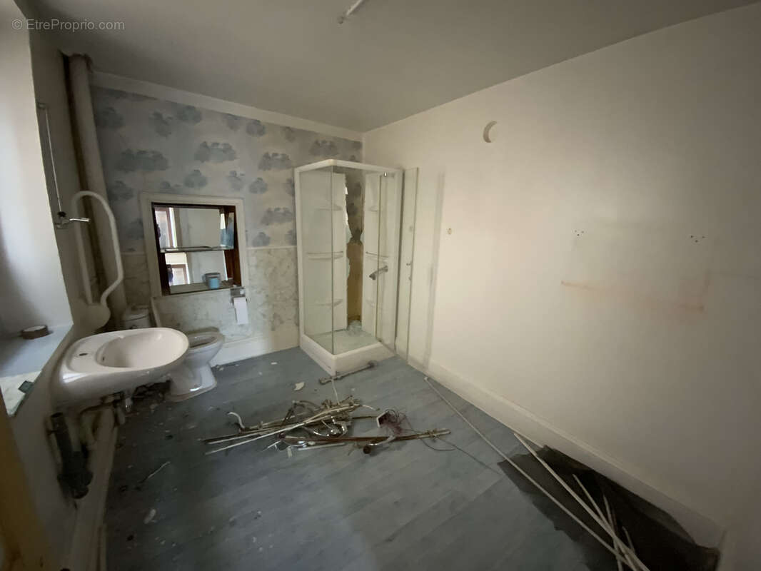 Appartement à LUXEUIL-LES-BAINS