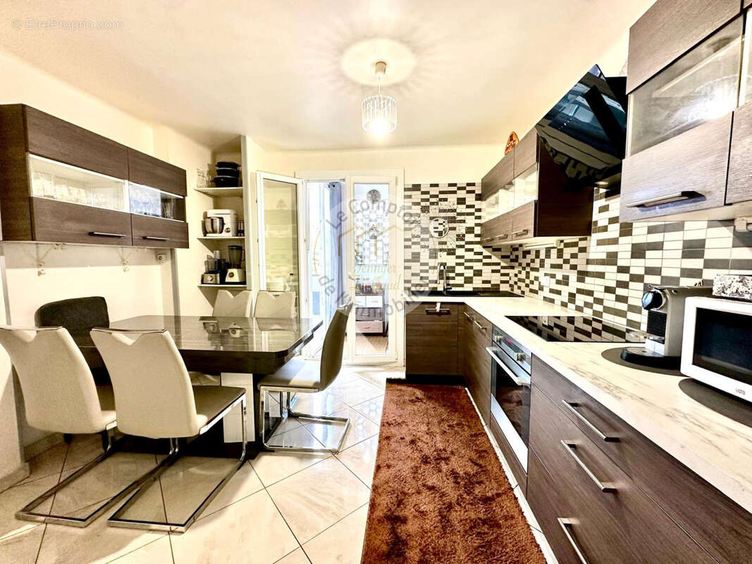 Appartement à MARSEILLE-10E