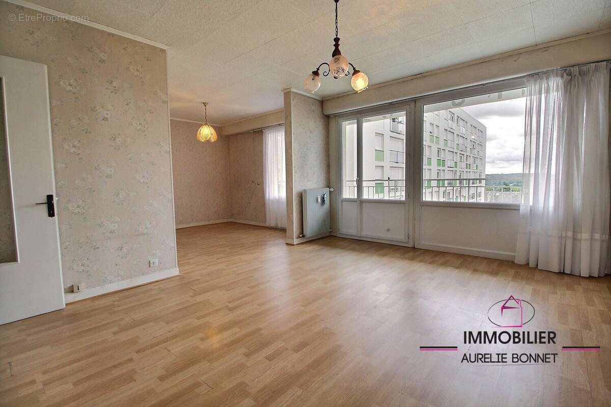 Appartement 73 m² à Lisieux  - photo 2
