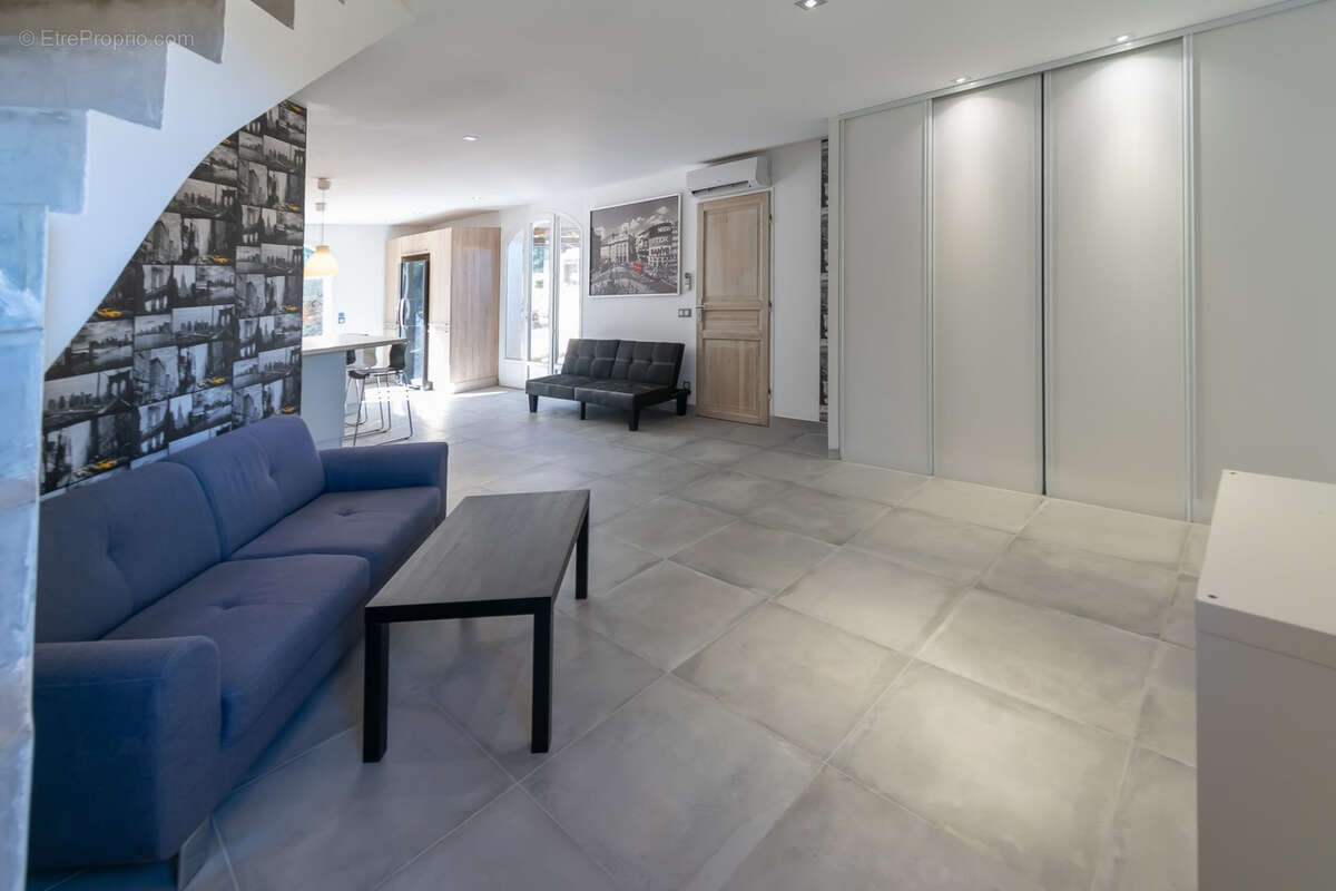 Maison familiale avec studio indépendant, piscine et grand terrain - photo 26