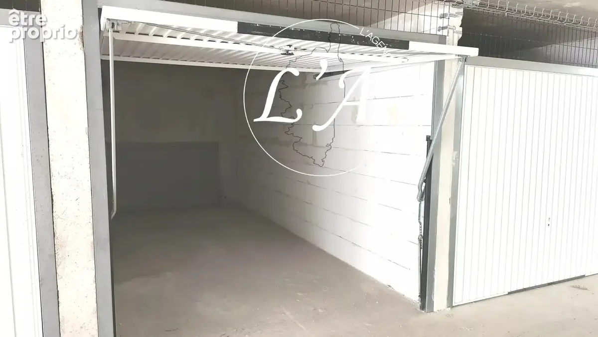 Box fermé 12,5 m² – Pietrosella 20166 – Sous-sol sécurisé - photo 4