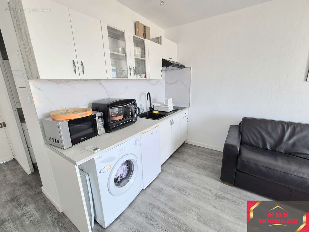 CANET-PLAGE : Studio Vue Mer à 2 pas du sable ! - photo 3