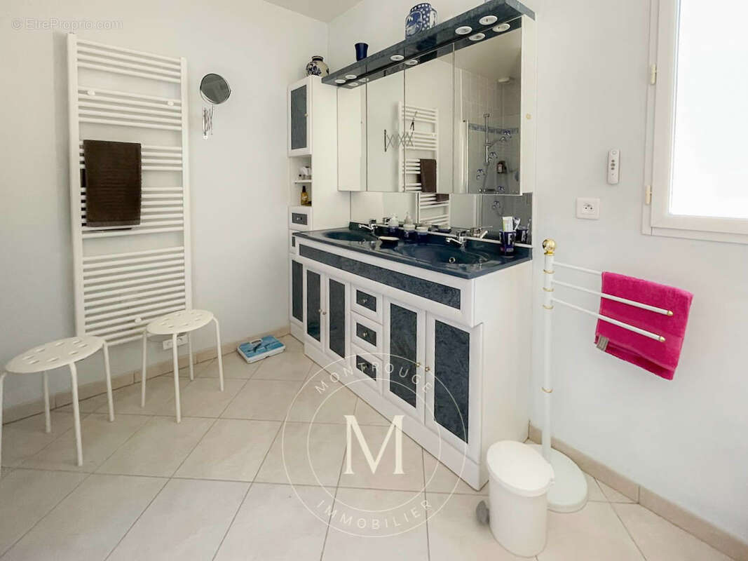 Maison de 120m² à Misy-sur-Yonne - 1460m² de terrain - photo 7