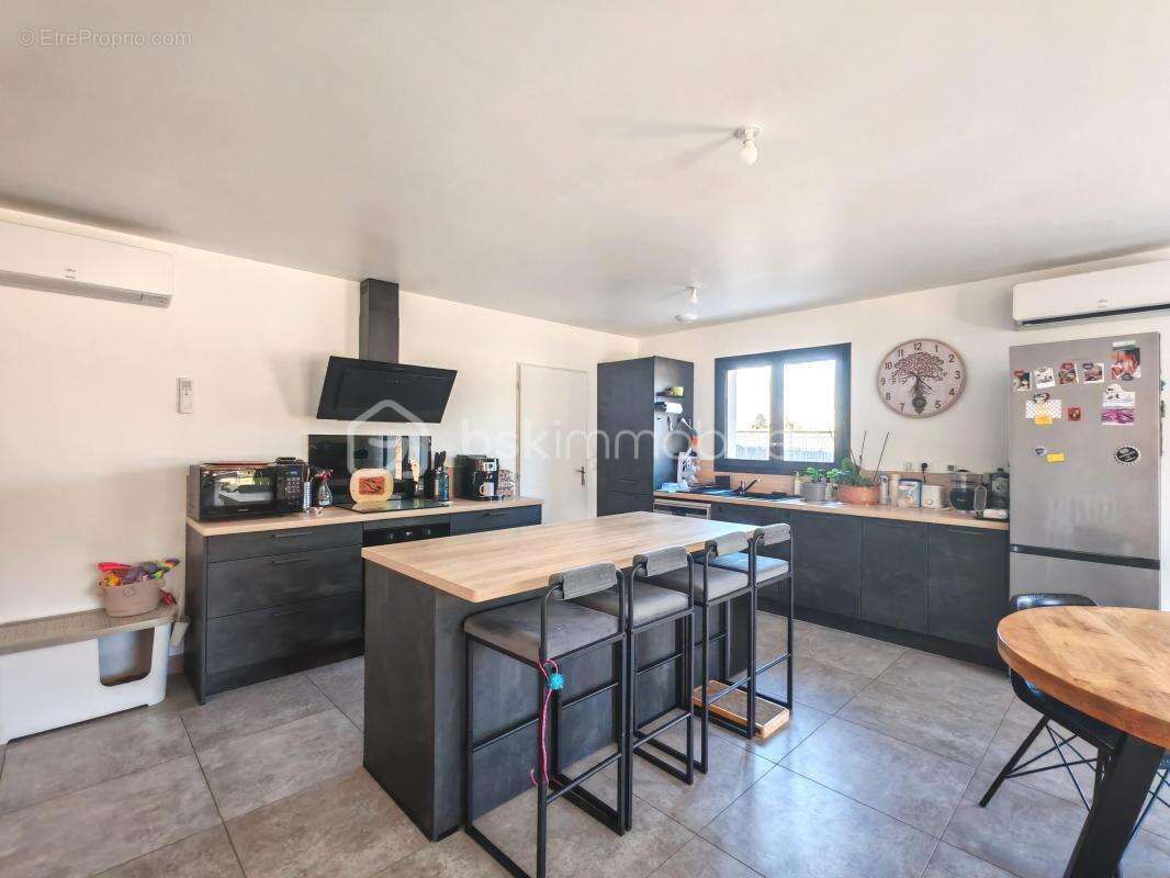 Maison de plain-pied de 2023, garage et jardin - photo 10