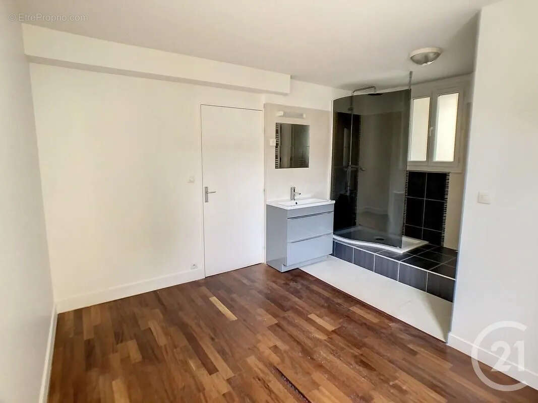Appartement à FONTAINEBLEAU