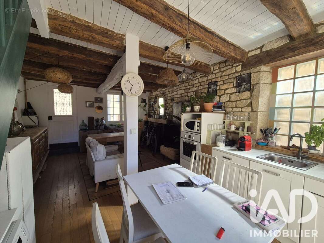 Maison 50 m² à Cry  - photo 4